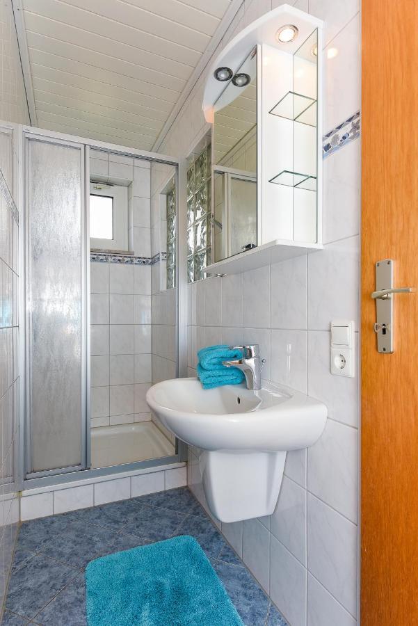 Ferienwohnungen Im Haus Waterkant Neuharlingersiel Luaran gambar