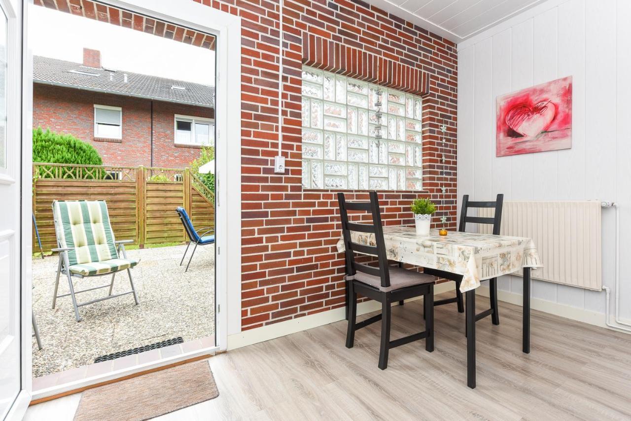 Ferienwohnungen Im Haus Waterkant Neuharlingersiel Luaran gambar